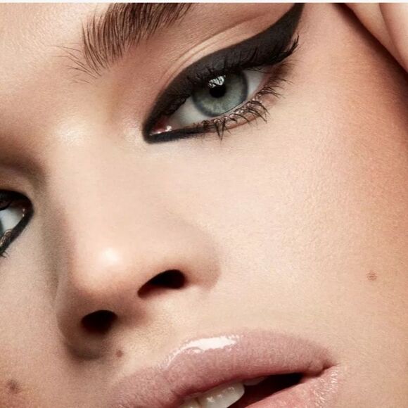 Fenty Beauty by Rihanna Flypencil Longwear Eye Liner in Cuz I’m Black new - Picture 9 of 9